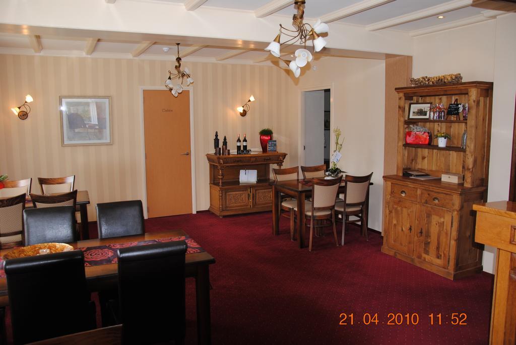 Hotel Bemelmans Схін-оп-Ґел Екстер'єр фото